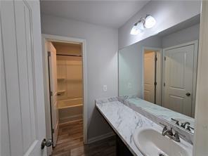 Building Photo - 647 Skye Dr