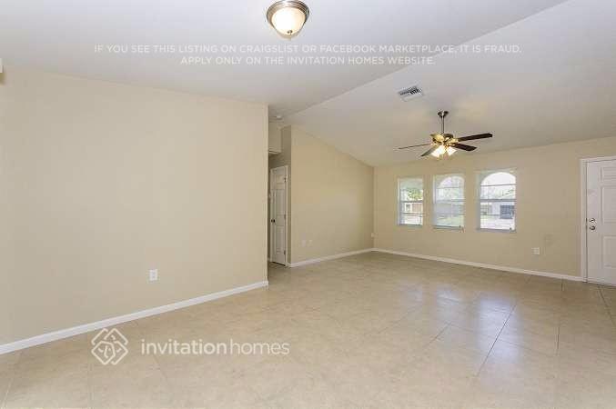 Building Photo - 630 SW 29th St