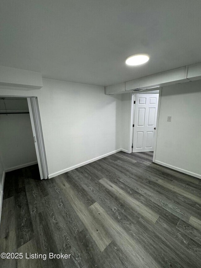 Building Photo - 5303 Haventree Pl