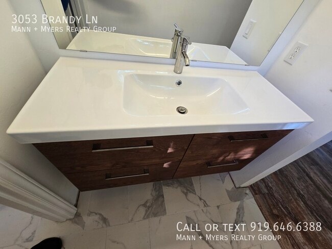 Building Photo - 3053 Brandy Ln