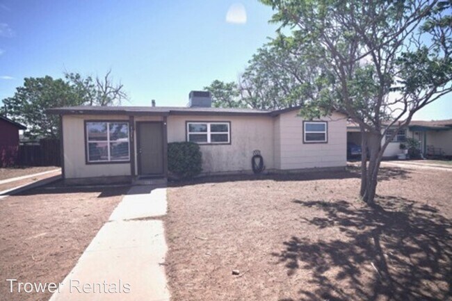 Primary Photo - 3 br, 1 bath House - 1211 Autumn