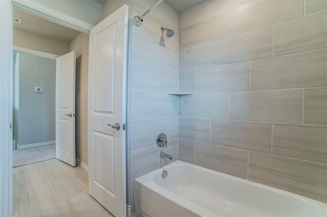 Building Photo - 3317 Evening View