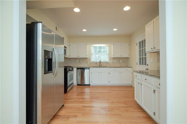 Building Photo - 2159 Heritage Trace Dr