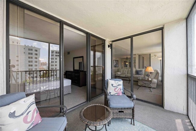 Building Photo - 11 Sunset Dr