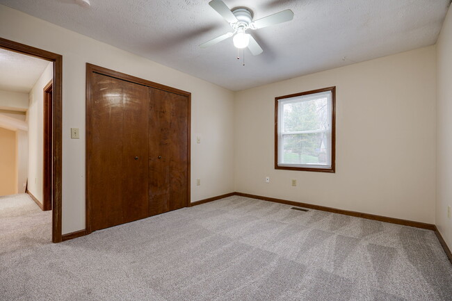Building Photo - 4527 Williamsport Dr