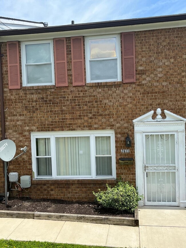Building Photo - 2611 Hallam Ct