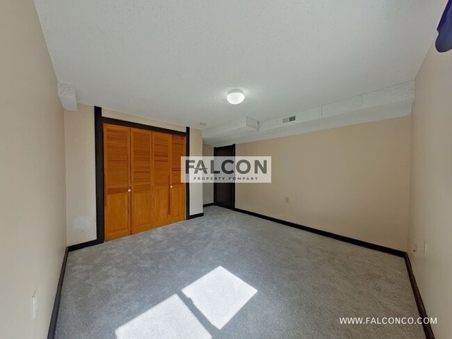 Building Photo - 6010 Mach 1 Dr.-