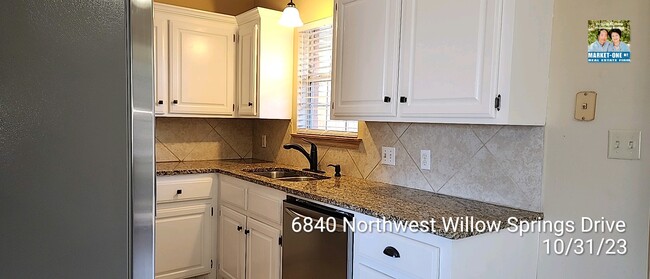 Building Photo - 6840 NW Willow Springs Dr