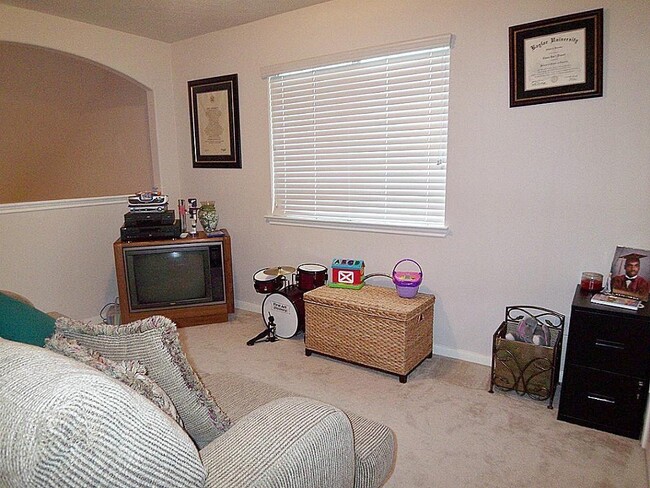 Building Photo - 10838 Windfern Lakes St