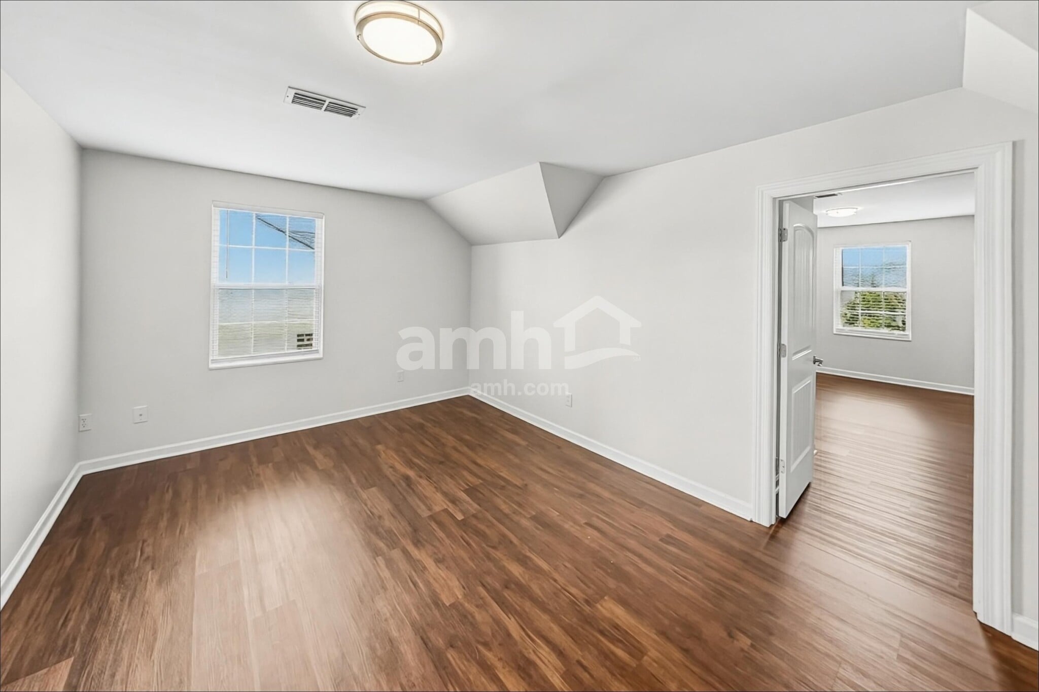 Building Photo - 4850 Beryl Dr