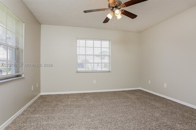 Building Photo - 2514 SW Monterrey Ln