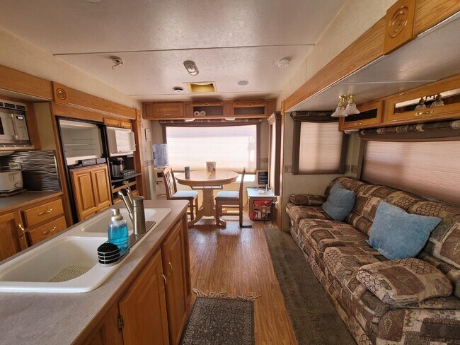 Building Photo - 9797 E 32nd St