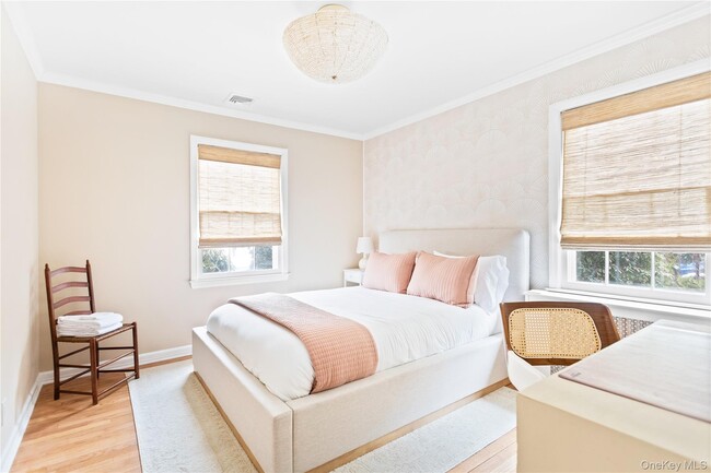 Building Photo - 11 Bieselin Rd