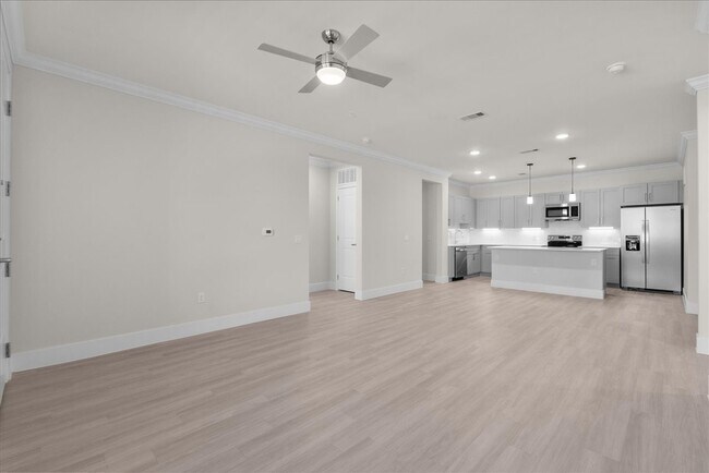 Building Photo - 540 Hobbs Rd