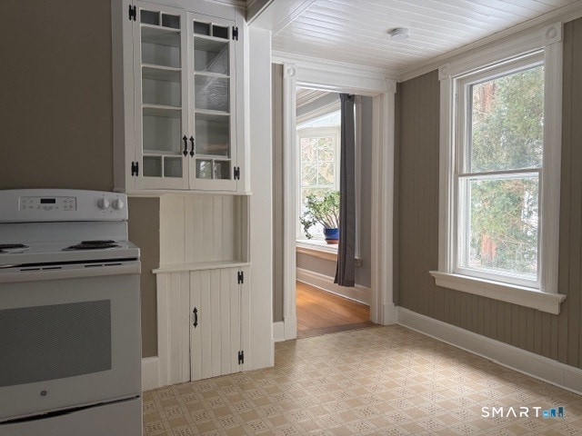 Building Photo - 41 Maple Ave