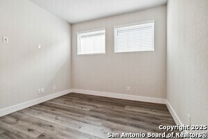 Building Photo - 8851 Oakland Rd