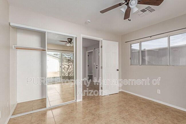 Building Photo - 13849 N 48th Ave