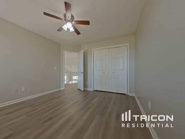 Building Photo - 1105 Glendevon Cir