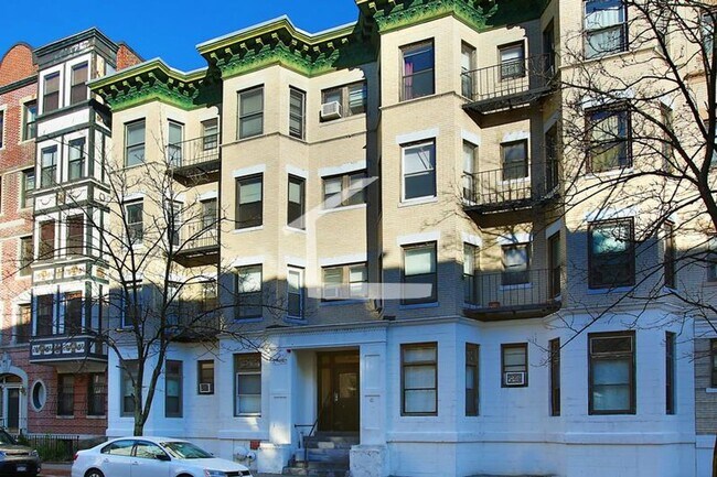 Building Photo - 202-1028 Commonwealth Ave, #208