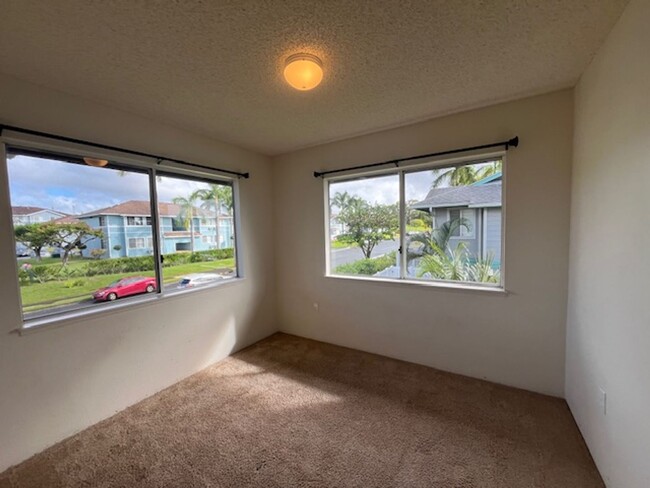 Building Photo - 3 bedroom/2 bath unit in Milliani Mauka wi...