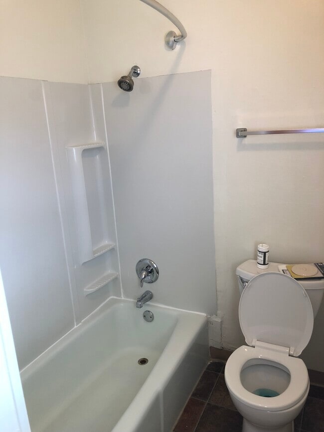 Building Photo - Valley Green Townhomes