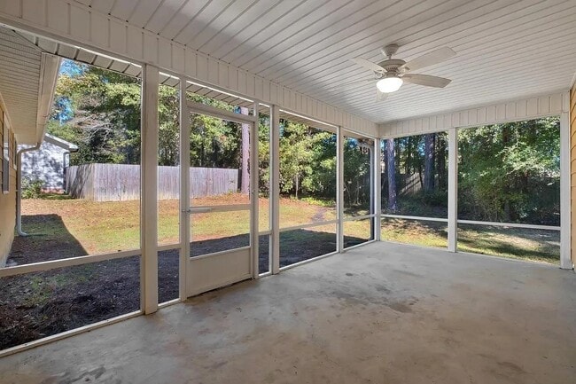 Building Photo - 7785 Briarcreek Rd N