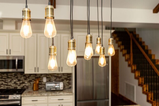 Building Photo - Stunning 4-Bedroom Home with Amazing Views, EV Charger & Solar in Big Bear!