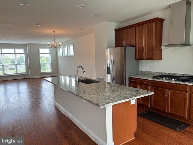 Building Photo - 22591 Amendola Terrace