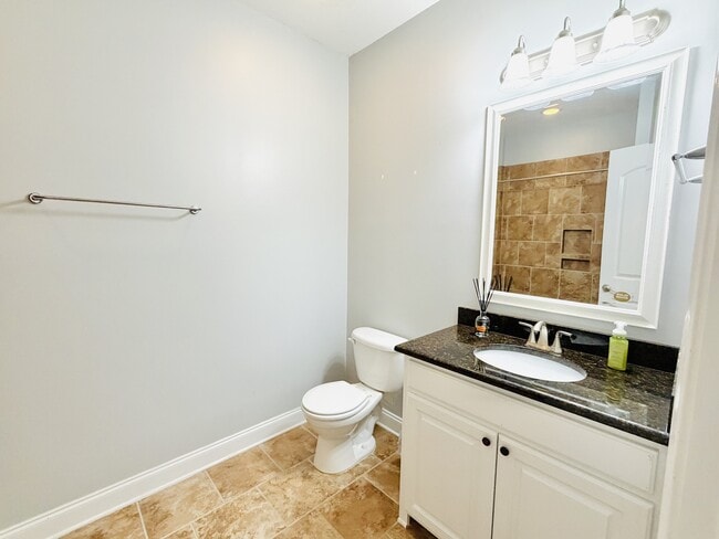 Building Photo - 33 Golden Spur Ln