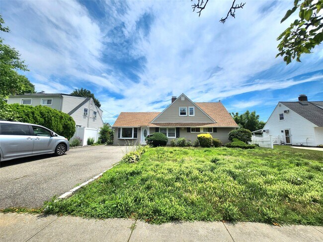 Building Photo - 60 Barrister Rd