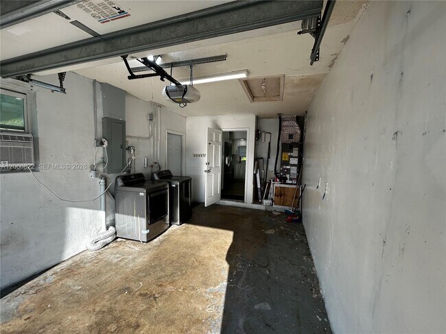 Building Photo - 2403 NW 108th Terrace