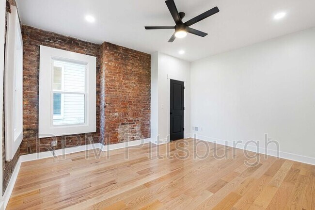Building Photo - 161 Morewood Ave