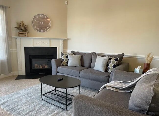 Building Photo - 3608 B Palmer Dr