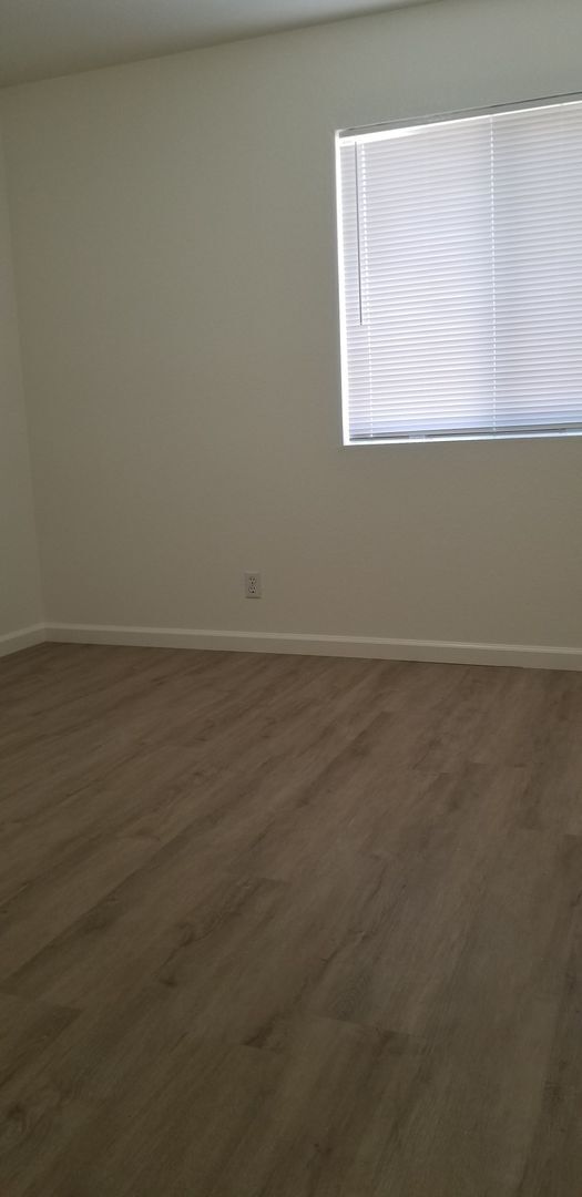 Building Photo - 5903 Golden Sunset Ct