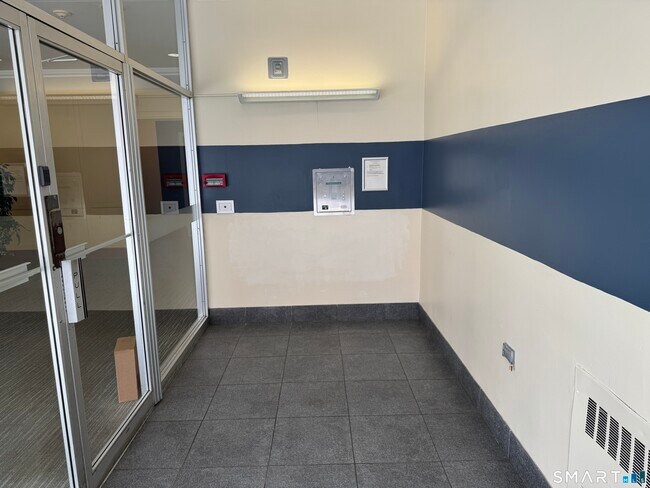 Building Photo - 99 Prospect St