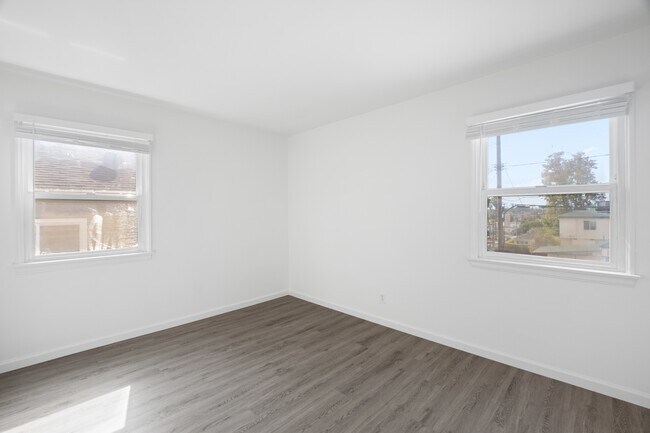 Building Photo - 3493 Meier St