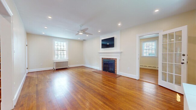 Building Photo - 4107 Aspen St