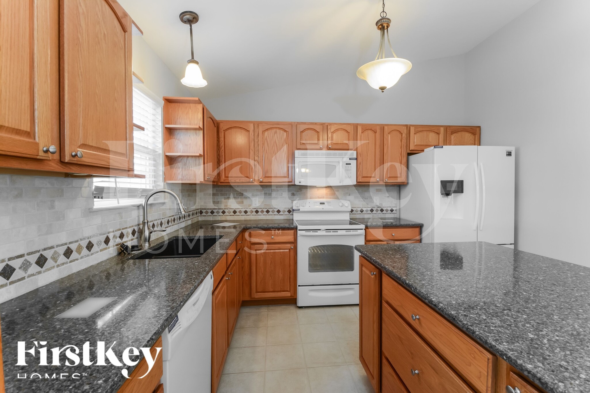 Building Photo - 1203 Del Haven Dr