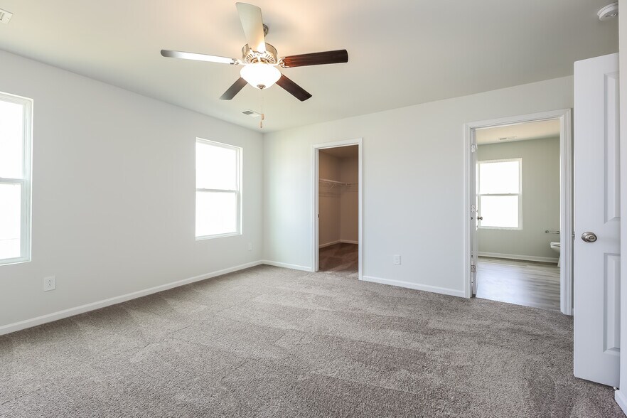 Building Photo - 229 Celebration Ave