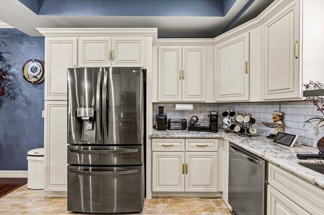 Building Photo - 3715 Avenue O 1/2