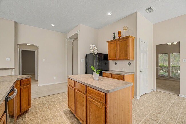 Building Photo - 16011 Belleshire Glen Ln
