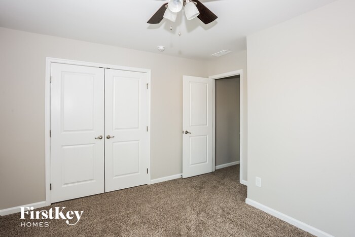 Building Photo - 2030 Hamil Ridge Dr