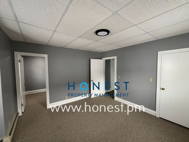 Building Photo - 47 James St