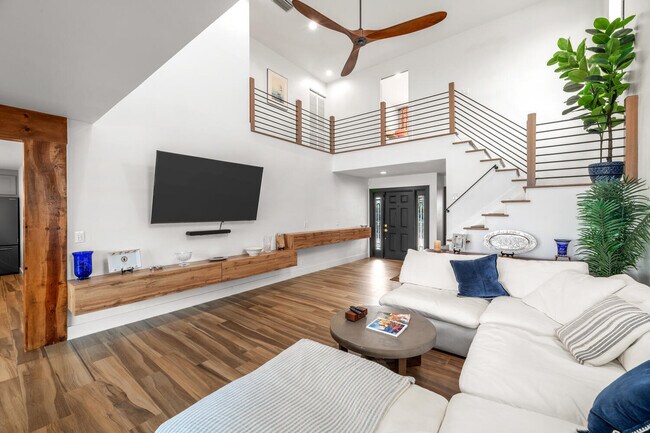 Building Photo - 1742 Harborside Cir