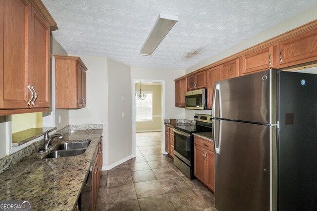 Building Photo - 30 Shenandoah Dr