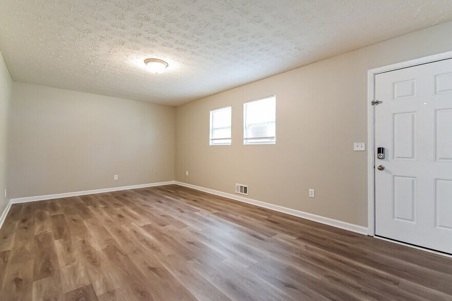 Building Photo - 9184 Homewood Dr