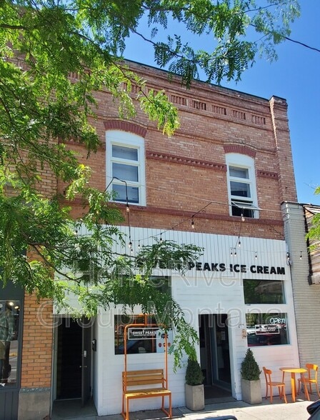 Primary Photo - 221 W Front St