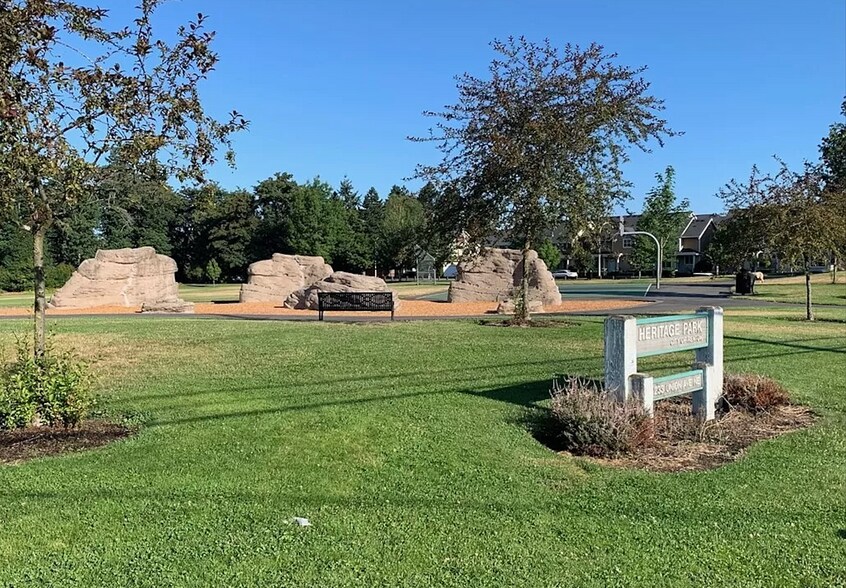 Building Photo - 4103 NE 2nd Pl