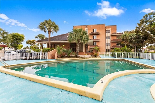 Building Photo - 17500 NW 68th Ave