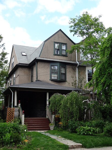 Building Photo - 18 Elliott Ave
